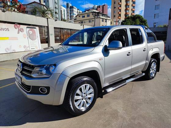 VOLKSWAGEN AMAROK 2.0 HIGHLINE 4X4 CD 16V TURBO INTERCOOLER DIESEL 4P AUTOMÁTICO